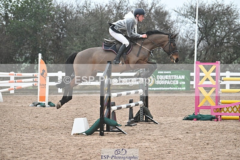 240225A-130938-05397 - Cls 21 Newcomers and 1.10m Open