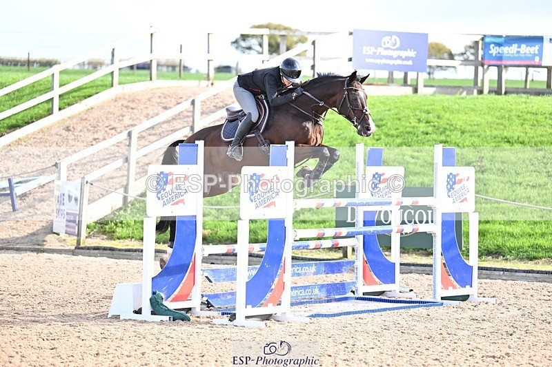 251005-104156-02836 - Cls 15 Foxhunter and 1.20m