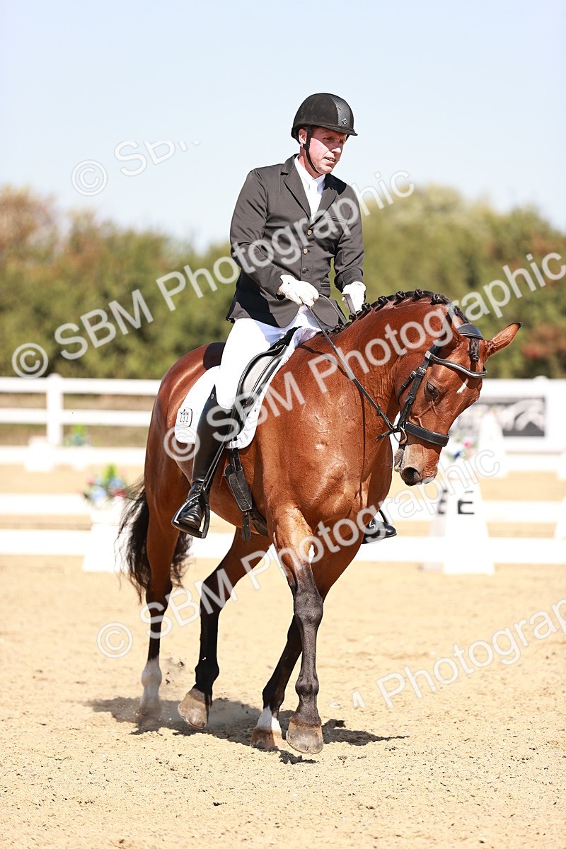 SBM_004917 - Class 12 - Novice 5 - 12.02-12.44