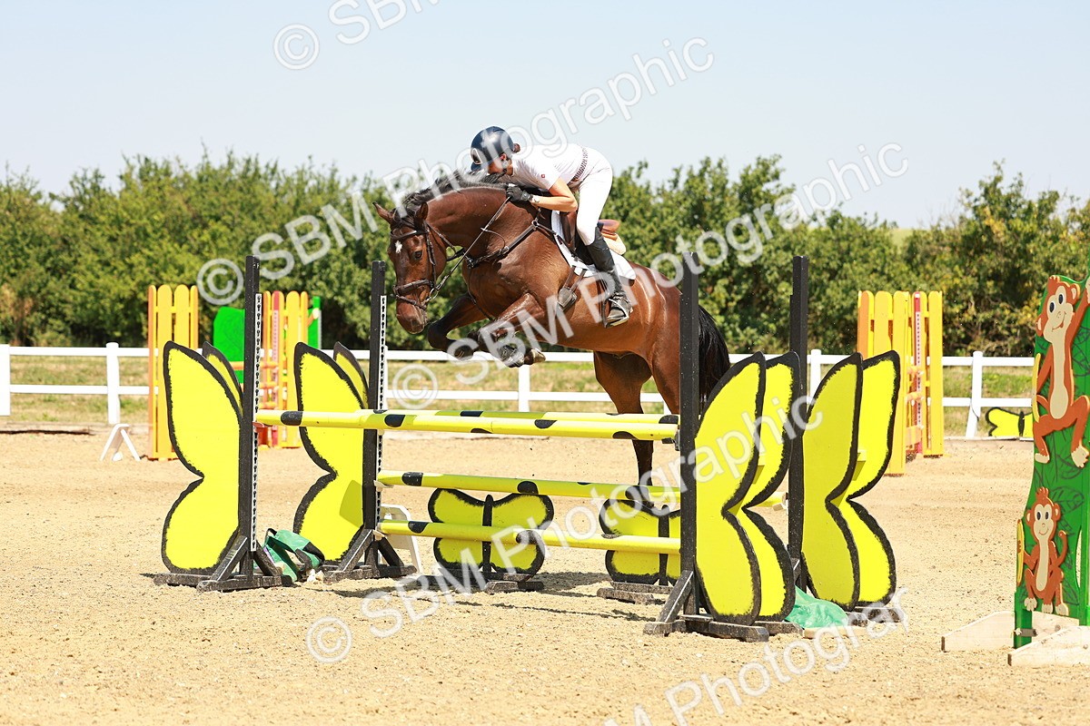 SBM_001493 - Class 4 - Senior Newcomers - 1.10m