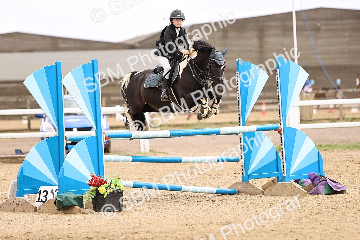 SBM_000349 - Class 4 - 1m showjumping