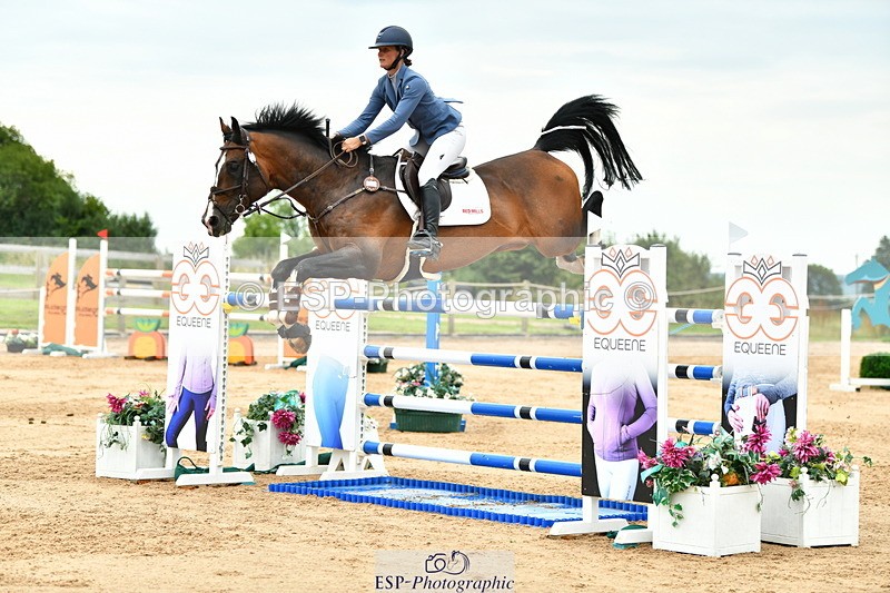 230720A-154642-04029 - Cls 9, 2 Star Big 1.40m Start to break