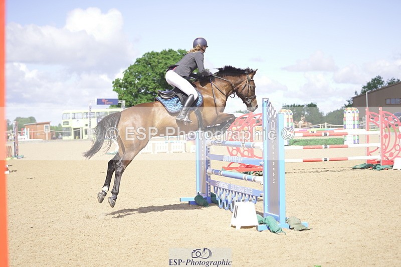 230806A-113726-01634 - Cls 13 Snr Newcomers & 1.10m Open