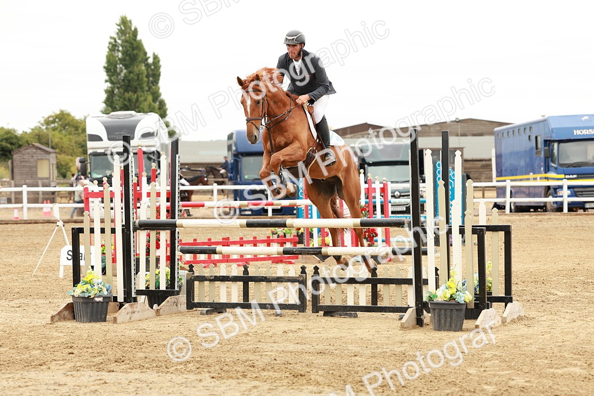 SBM_016641 - Class 20 - Senior Newcomers - 1.10m