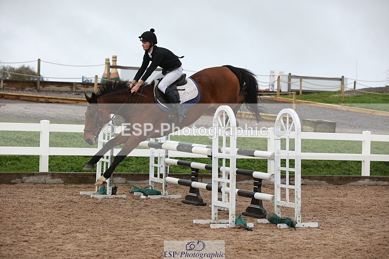 231112A-124721-04186 - Cls 19 Snr 1.05m Open