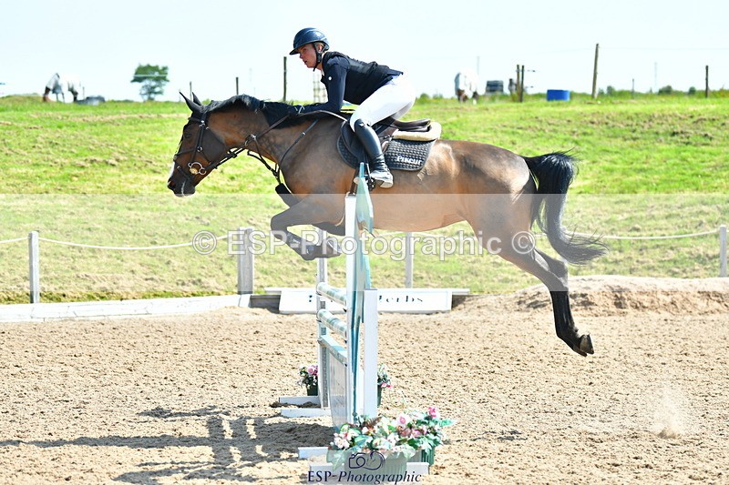 230609A-103431-00116 - Cls 1 Snr 1.05m & 1.10m Open