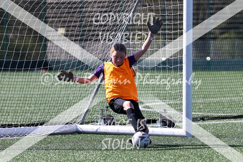 1DX30570 - 2026-03-21 FC Abbey Meads U9 Purple Girls V Stratton Juniors FC U9 Pheonix Girls