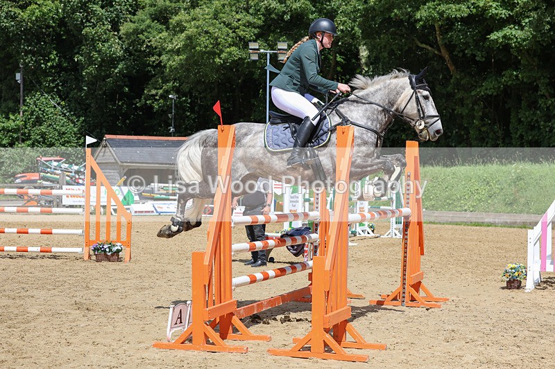 3E7A7396 - Class 8: Senior Newcomers/1.10m open