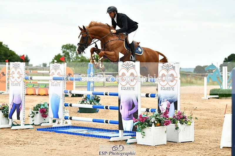 230720A-151406-03767 - Cls 9, 2 Star Big 1.40m Start to break