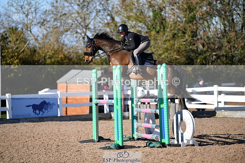 231110A-133905-00633 - Cls 5 Newcomers & 1.10m Open