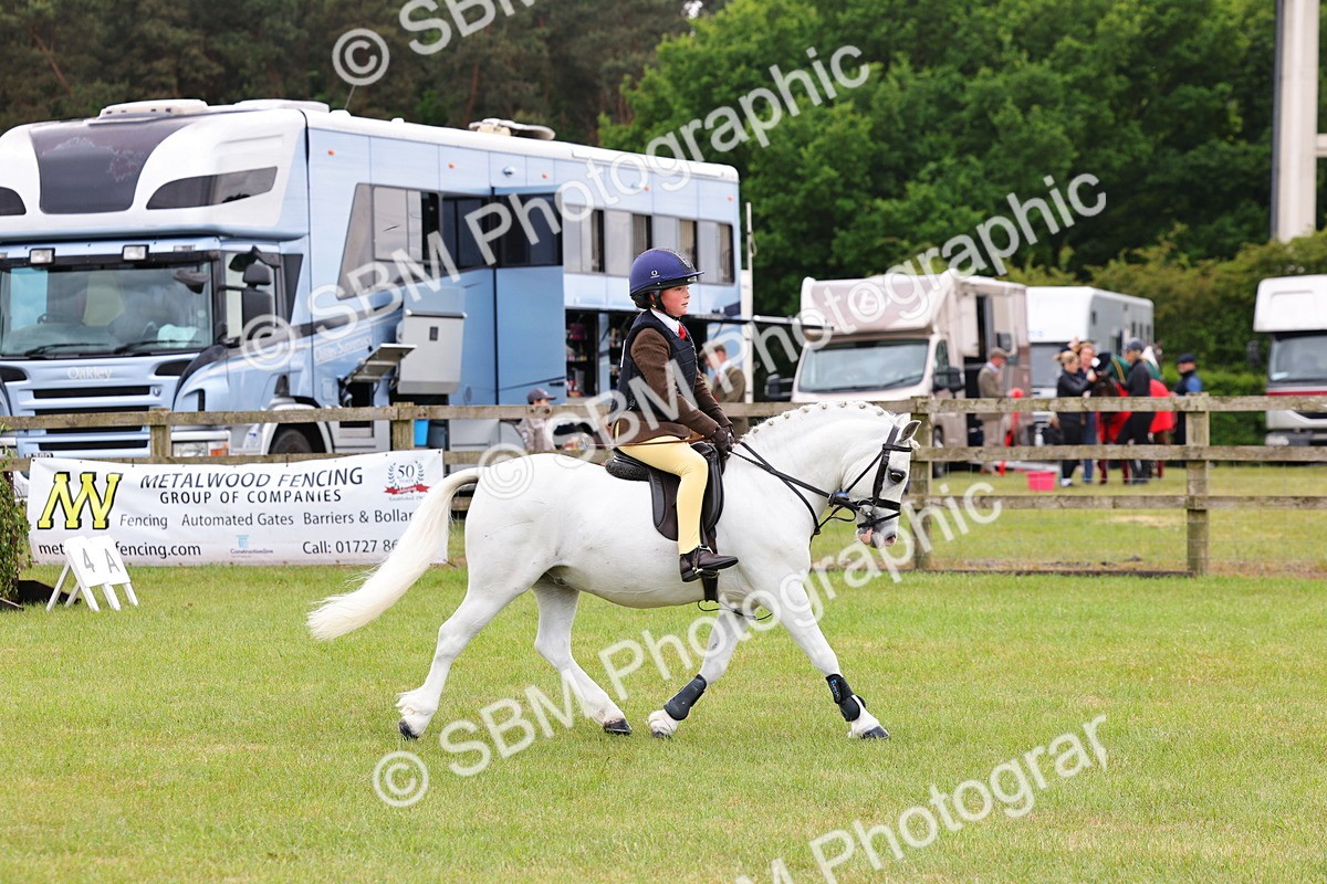 SBM_09491 - Class 44-45 - LIHS BSPS Open Nursery and Cradle Stakes