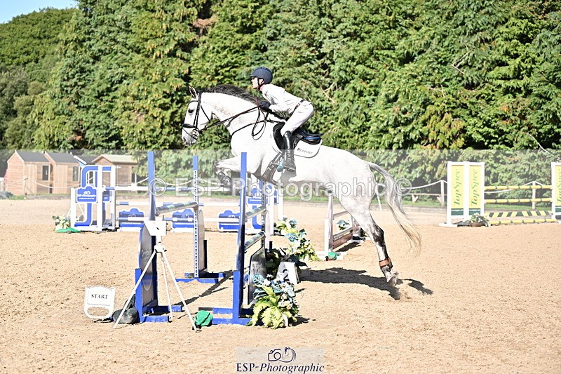 260906A-160501-04557 - Cls 24 Snr Foxhunter