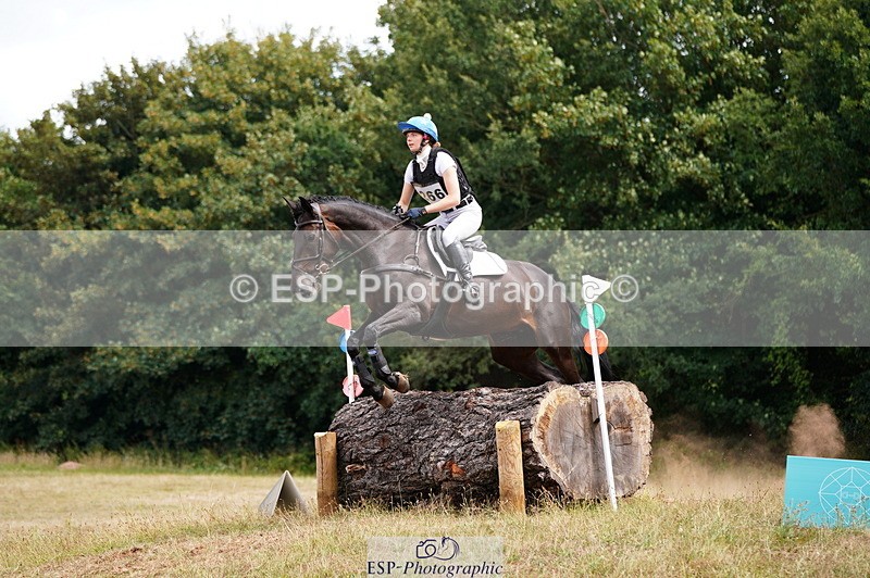 250802A-145814-05567 - F-266-Lorna.Peaster-CASTLE.HOWARD.SPRITE