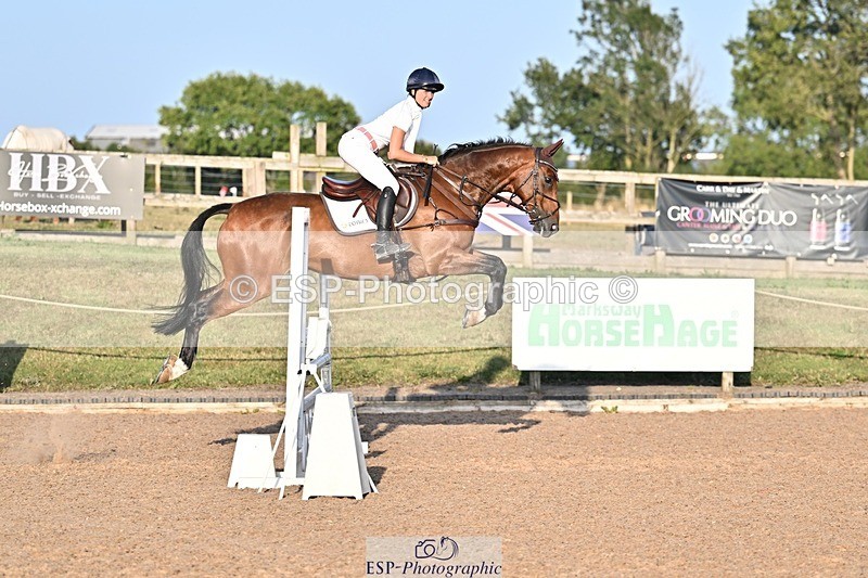 250812-191030-00533 - 1m and 1.10m