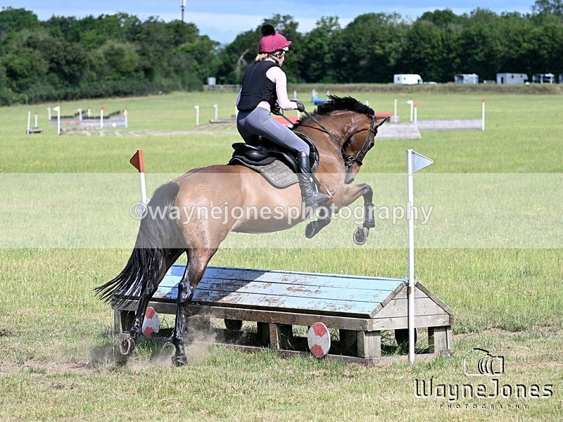 WJ7_9085 - Kellie Jade Ellie XC training with Kelly Harris 28-06-26