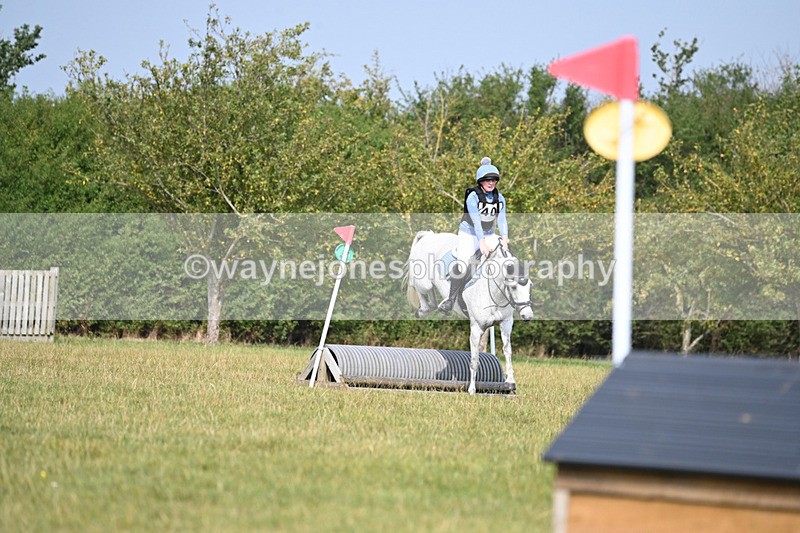 WJ6_2104 - 60cm XC Time 13:54 to 14:20