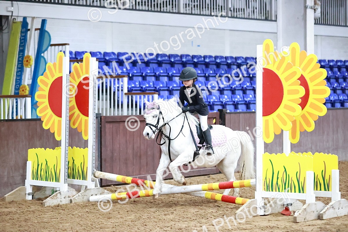 SBM_000127 - Class 1 - Cross Pole Jumping 30cm 40cm