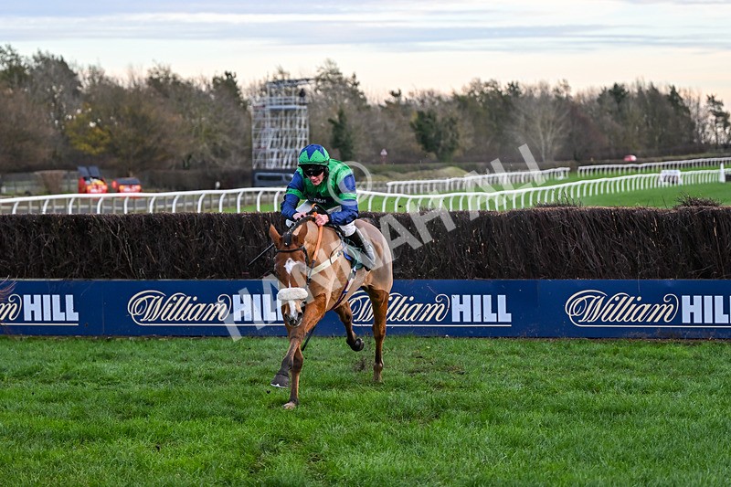 211125-Race 6-Aboutdamntime-8111 - Race 6