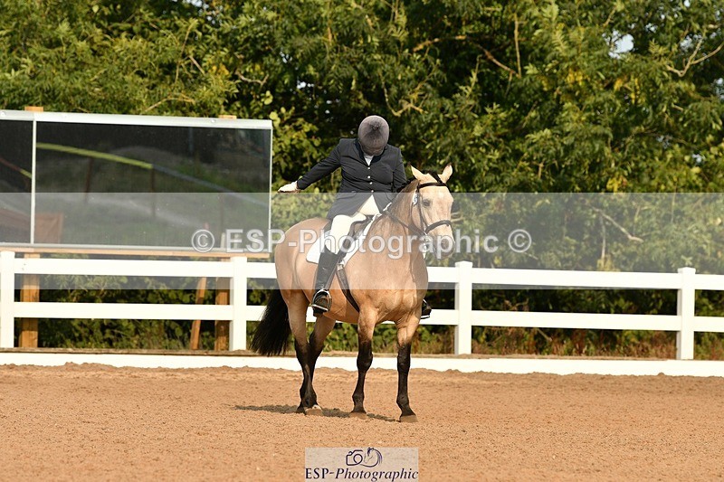 250817-092116-06870 - 082-Sarah.DavisWinston.Classic.Gold