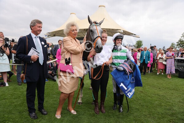 yr18082022r4-68 - Race 4 3.35pm Darley Yorkshire Oaks (British Champions Series Race)