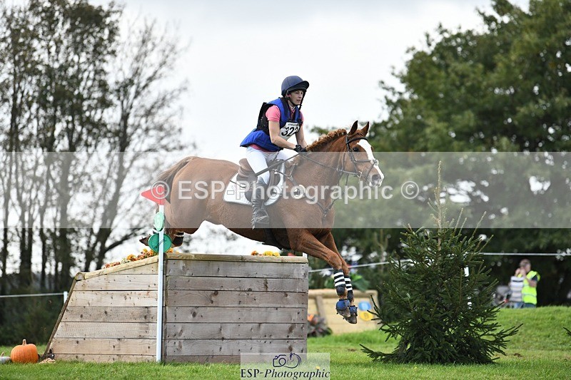 231022-132010-28680 - 322-BALLYBOLGER.LIONMAN-Sarah.Perry-XC