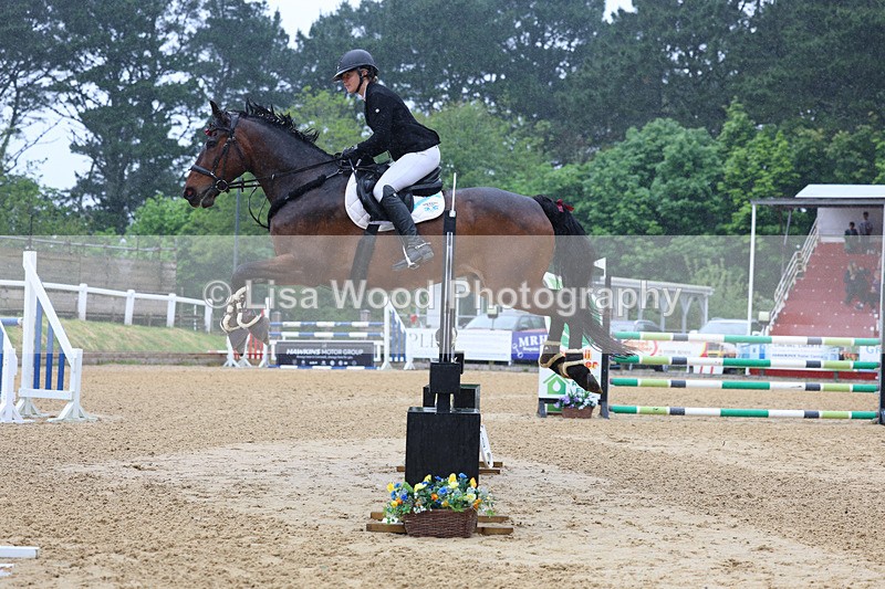 3E7A7106 - Class 7: Senior Newcomers/1.10m open