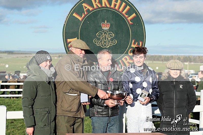 PtP 301125  0431 - Hursley Hambledon Point-to-Point Larkhill Racecourse 30/12/2025
