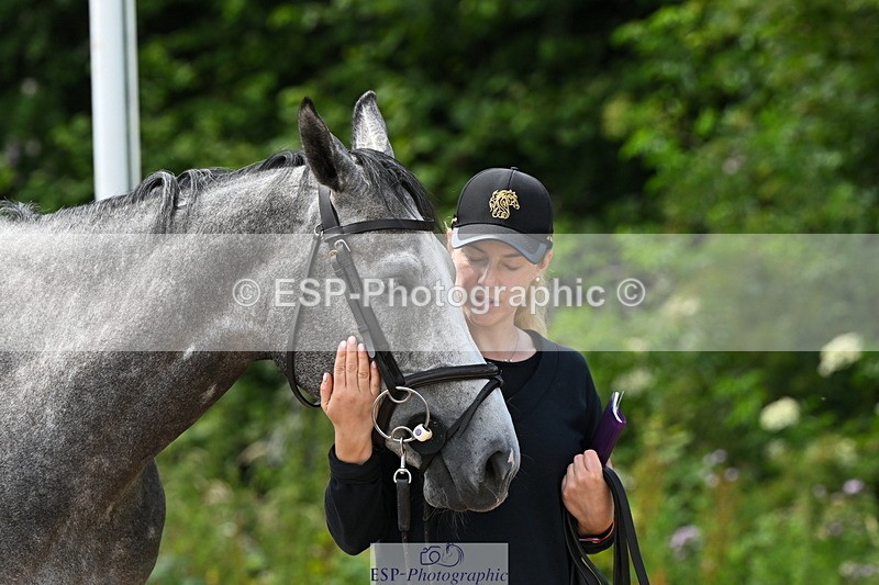 240718A-105252-01254 - Trot Up 12pm to 1pm