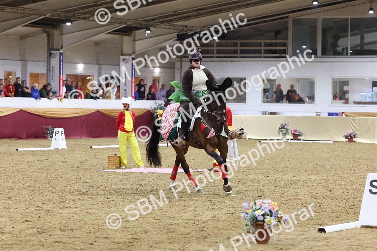 SBM_09840 - Class 52 Strictly Fancy Dress-Age