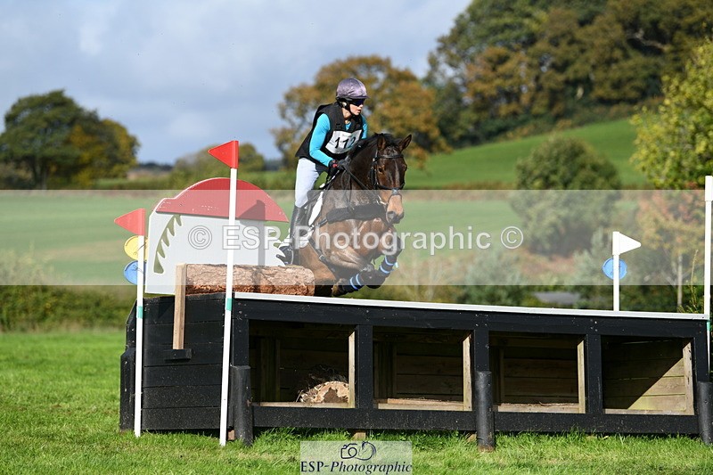 251024A-120624-09158 - B-112-Christina.Wiederkehr