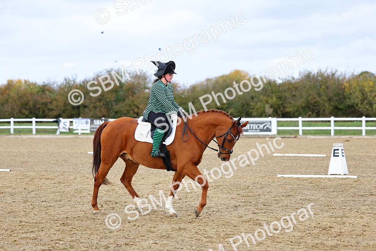 SBM_002623 - Class 8-11 - Novice 1-E1