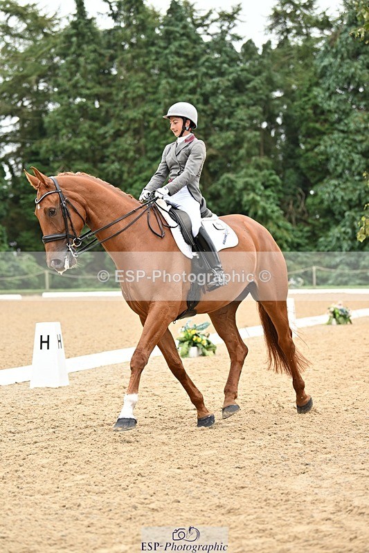 240811-100926-04682 - 134-Beth.Miller-U-gino