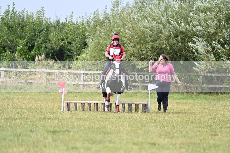 WJ7_6056 - 40cm XC Time 10:57 to 11:30