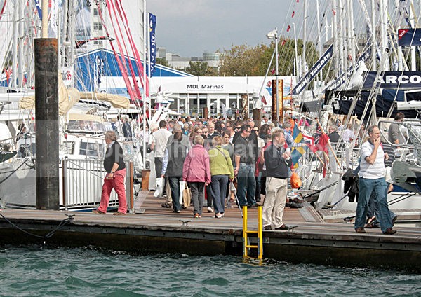 110925 SOUTHAMPTON BOAT SHOW 2011 MDL MARINAS IMG_6634 - BOAT SHOWS - Southampton 2011