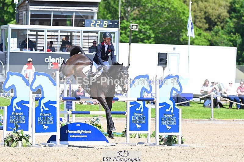 240525-122912-14911 - 401-PLOT_TWIST_B-Tom_Jackson