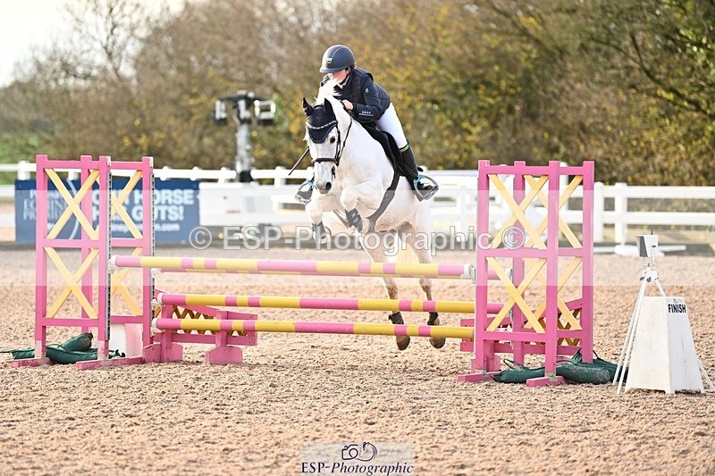 241206-100228-00150 - Cls 2 British Novice and 90cm Open