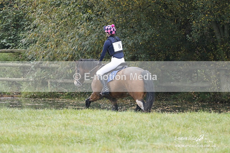 WWHT 171021 0340 - Novice Restricted (0.80m)  17/10/21