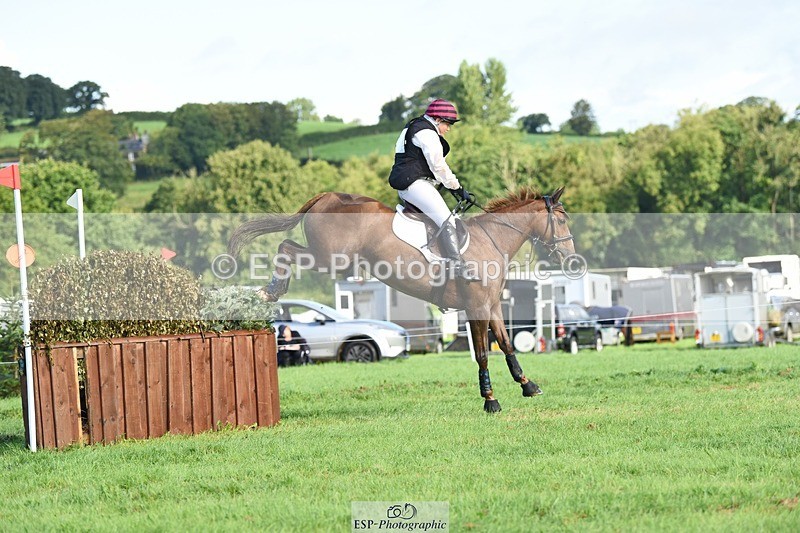 230820X-095040-1038 - BE90 XC 09.40 to Rider 151 at 11.44