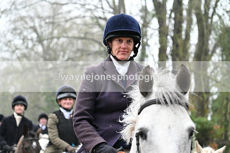 WJ7_3781 - In-between lines