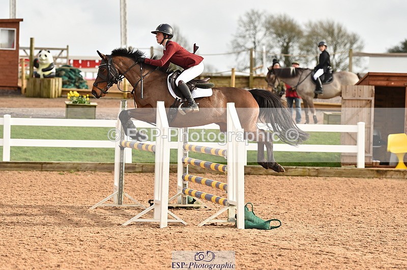 240210A-130432-01295 - Cls 9 Foxhunter & 1.10m Open