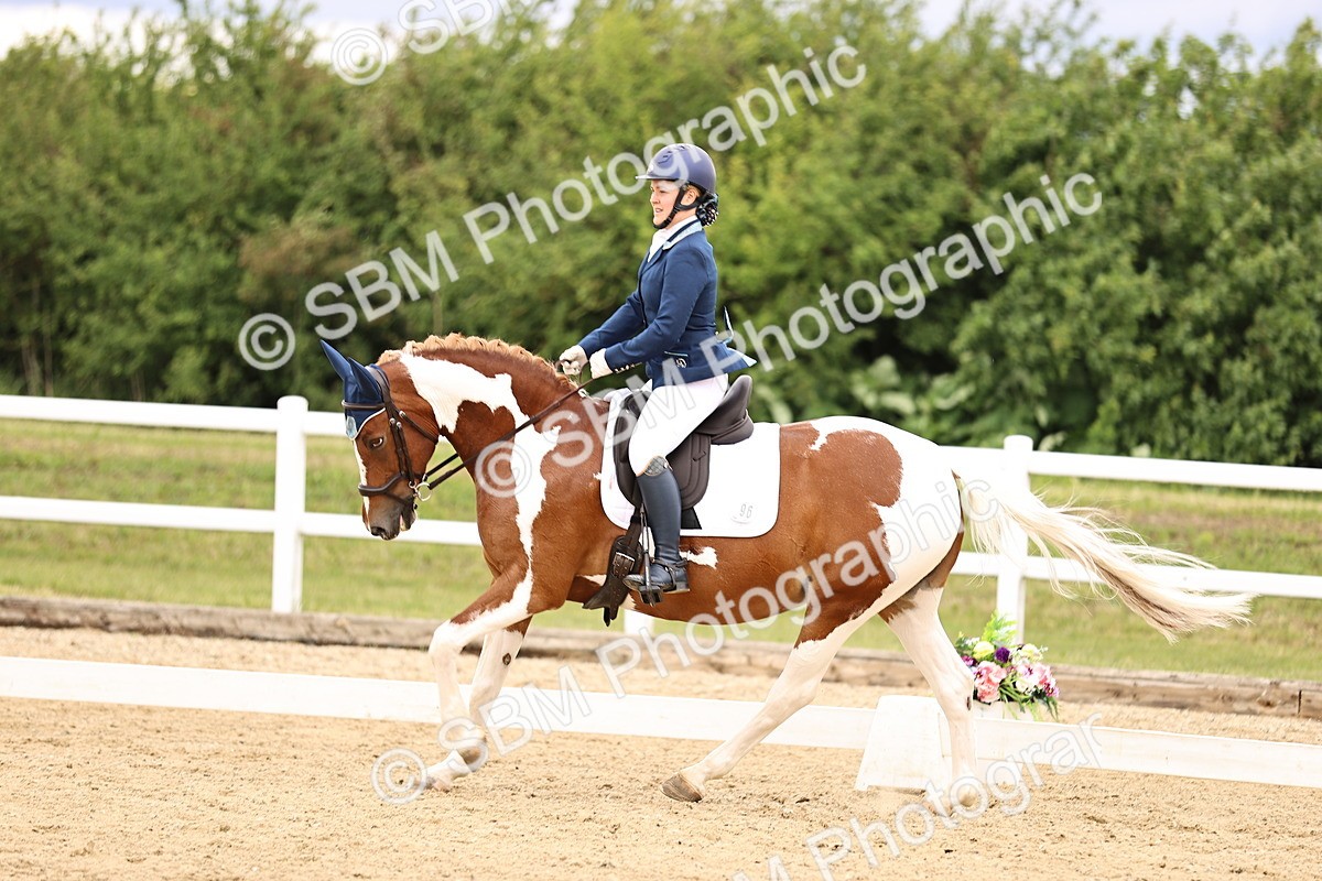 SBM_002846 - Class 2 - Novice 4 - 12.00-13.10