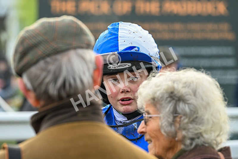 161225-Race 1-Born In The West-7982 - Race 1