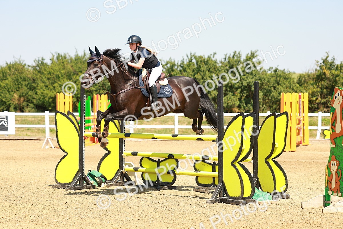 SBM_001359 - Class 4 - Senior Newcomers - 1.10m