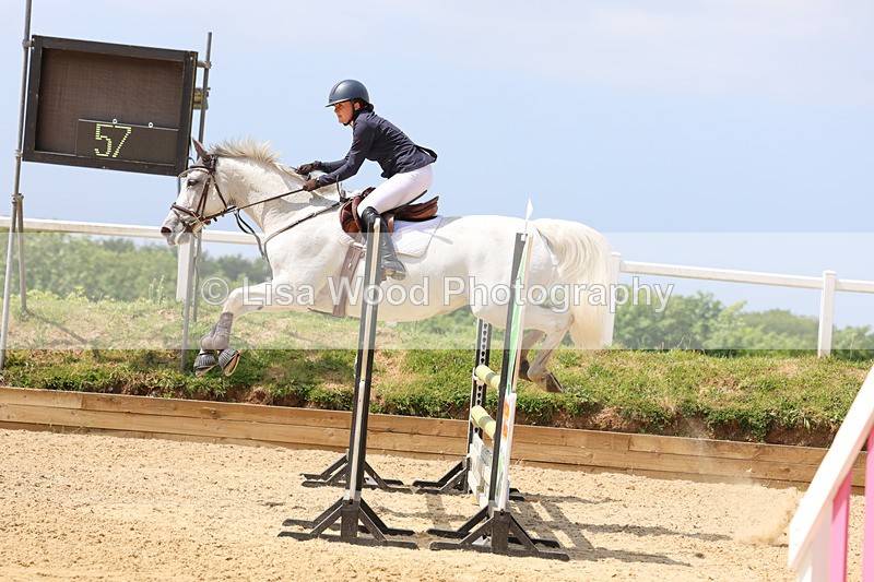 3E7A0493 - Class 10: Senior 95cm open