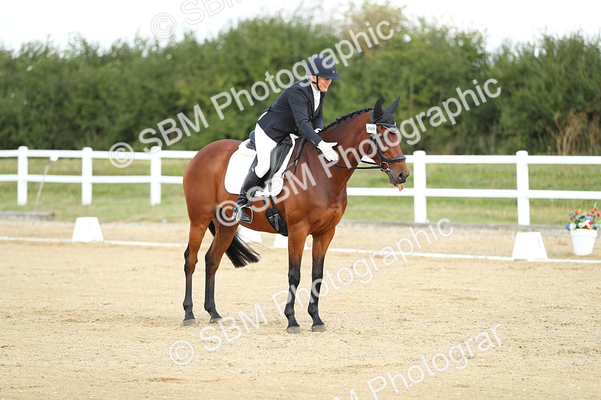 SBM_015481 - Class 14 - Novice 23 - 10.29-11.32