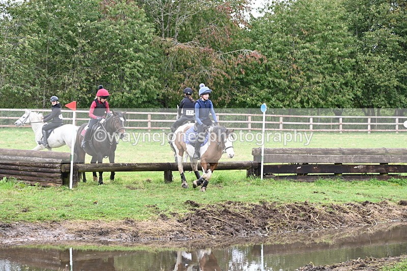 WJ6_6113 - Time at Photographer 12:41 to 13:05