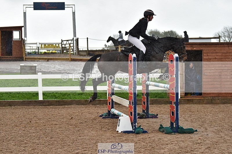 231028A-141204-01845 - Cls 5 Foxhunter & 1.10m Open
