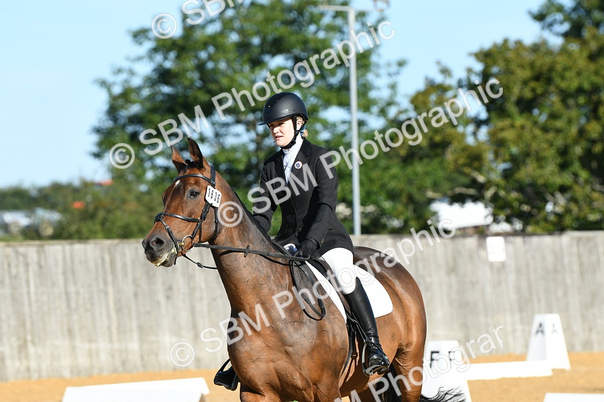 SBM_16185 - D4 - Small Tour Championship - Intro B