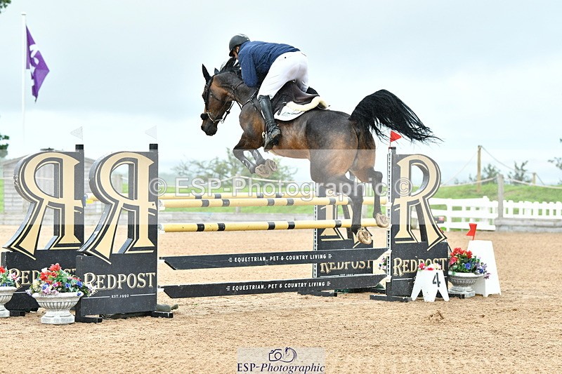 230723A-093248-10568 - Cls 4, 2 Star Small 1.30m