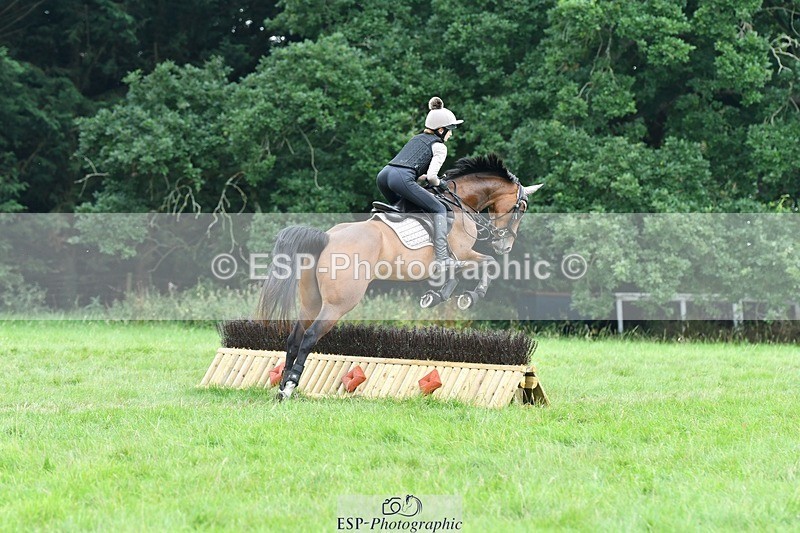 230817-131151-00839 - Theo's 1st Group - XC